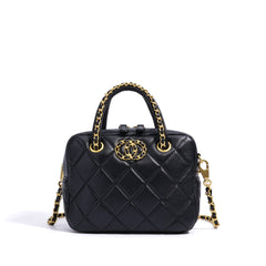quilted box bag with chain-link details – NOIZR