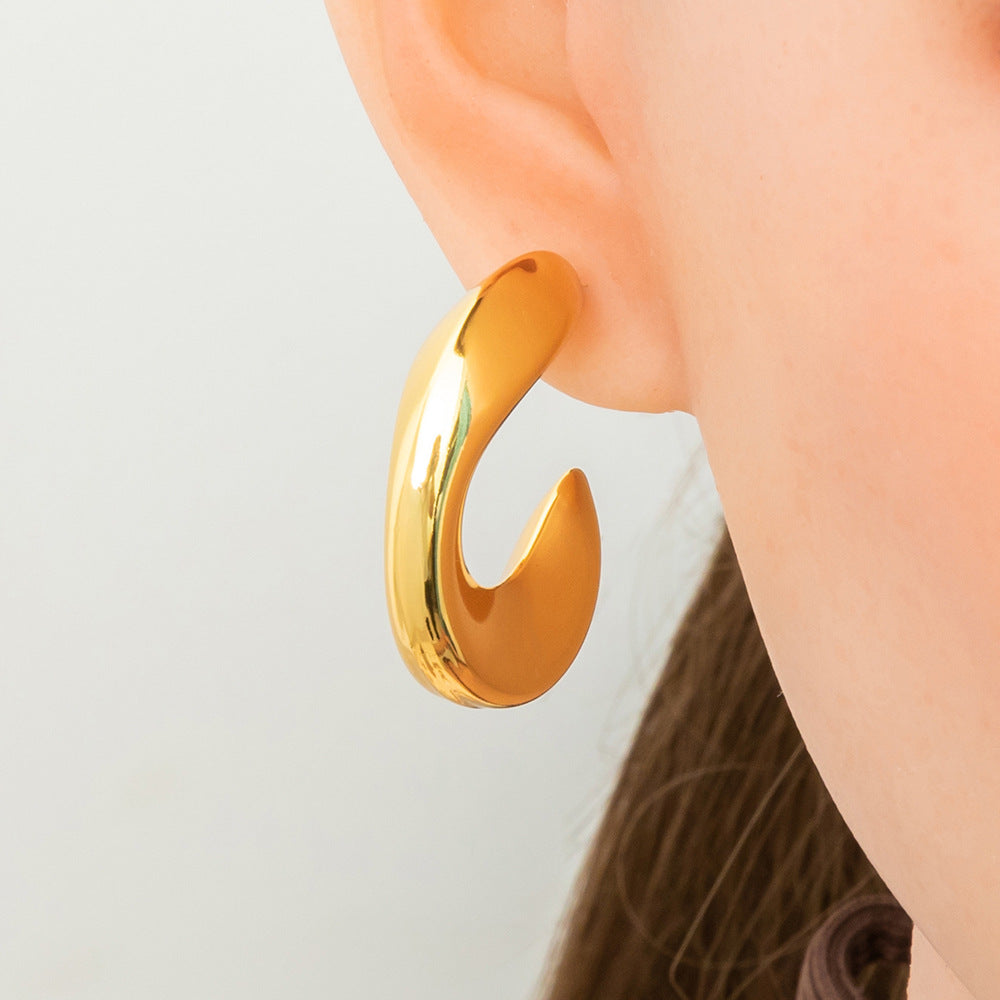 molten gold clip earrings with abstract pearl drops – ELARA