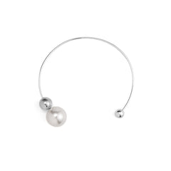 Open choker necklace with oversized pearl and metal sphere - Siply