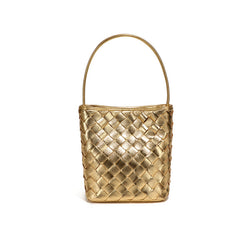 woven bucket tote in oxblood – MILA