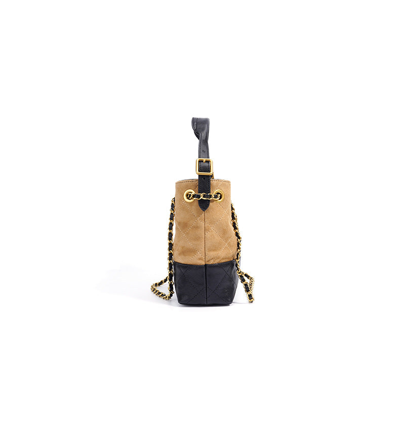 quilted bucket bag with chain strap – BEILLE