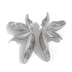 Sculpted Petal Statement Earrings – Fnurmi
