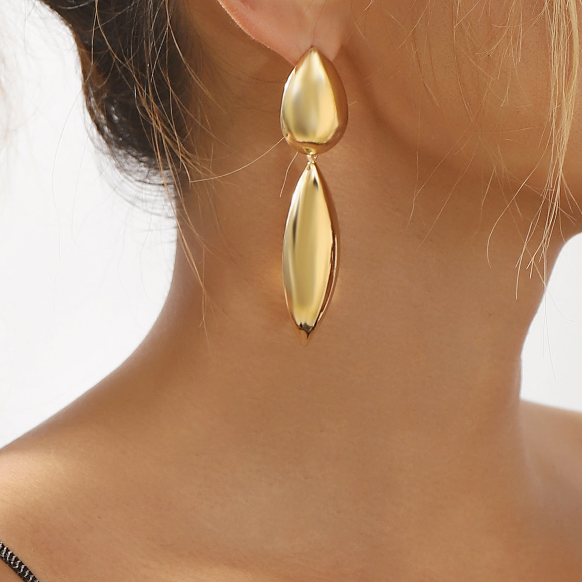 elongated teardrop earrings with mirror finish - LINAD