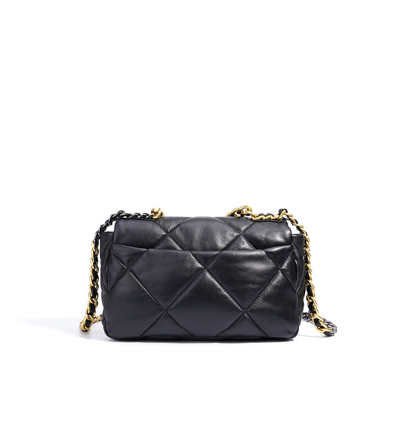 quilted leather chain shoulder bag – NOIA