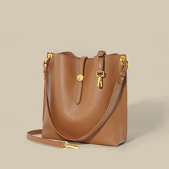caramel shoulder bag with gold hardware – VERA