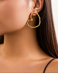 textured heart hoop earrings in matte gold – AMORA