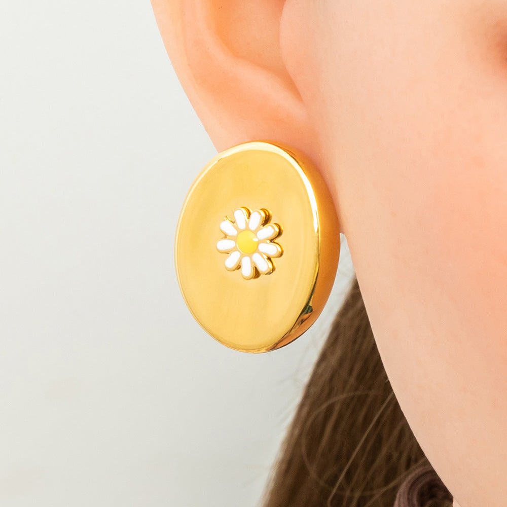 molten gold clip earrings with abstract pearl drops – ELARA