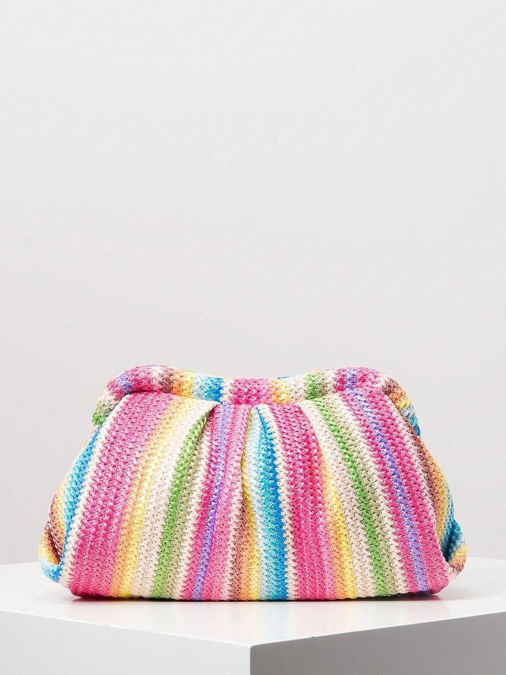 Ruched straw clutch bag with soft silhouette - Ondri