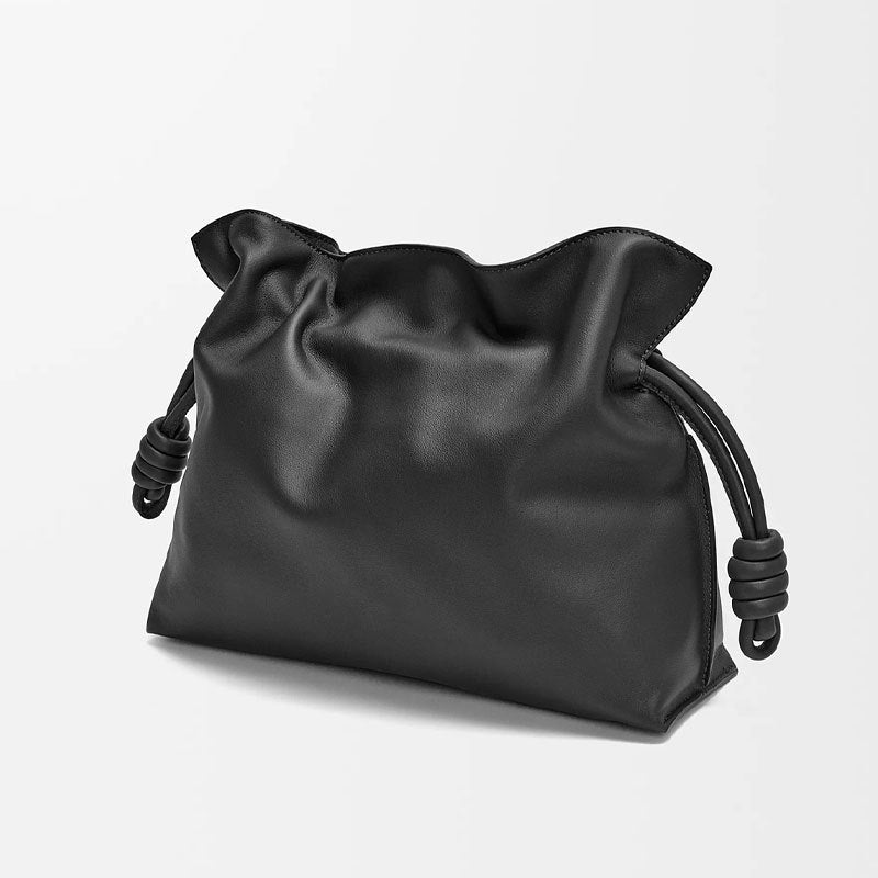 soft knot pouch in caramel – MIRELLA
