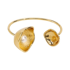 open cuff bracelet with abstract shell and pearl accent – NAIAS