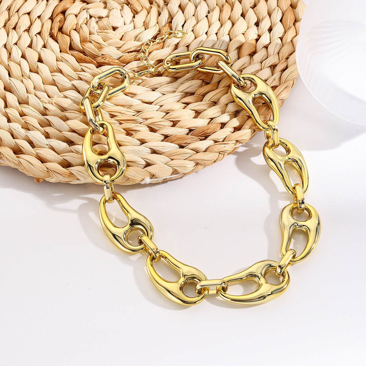 Chunky hollow-link chain necklace with polished finish - Audli