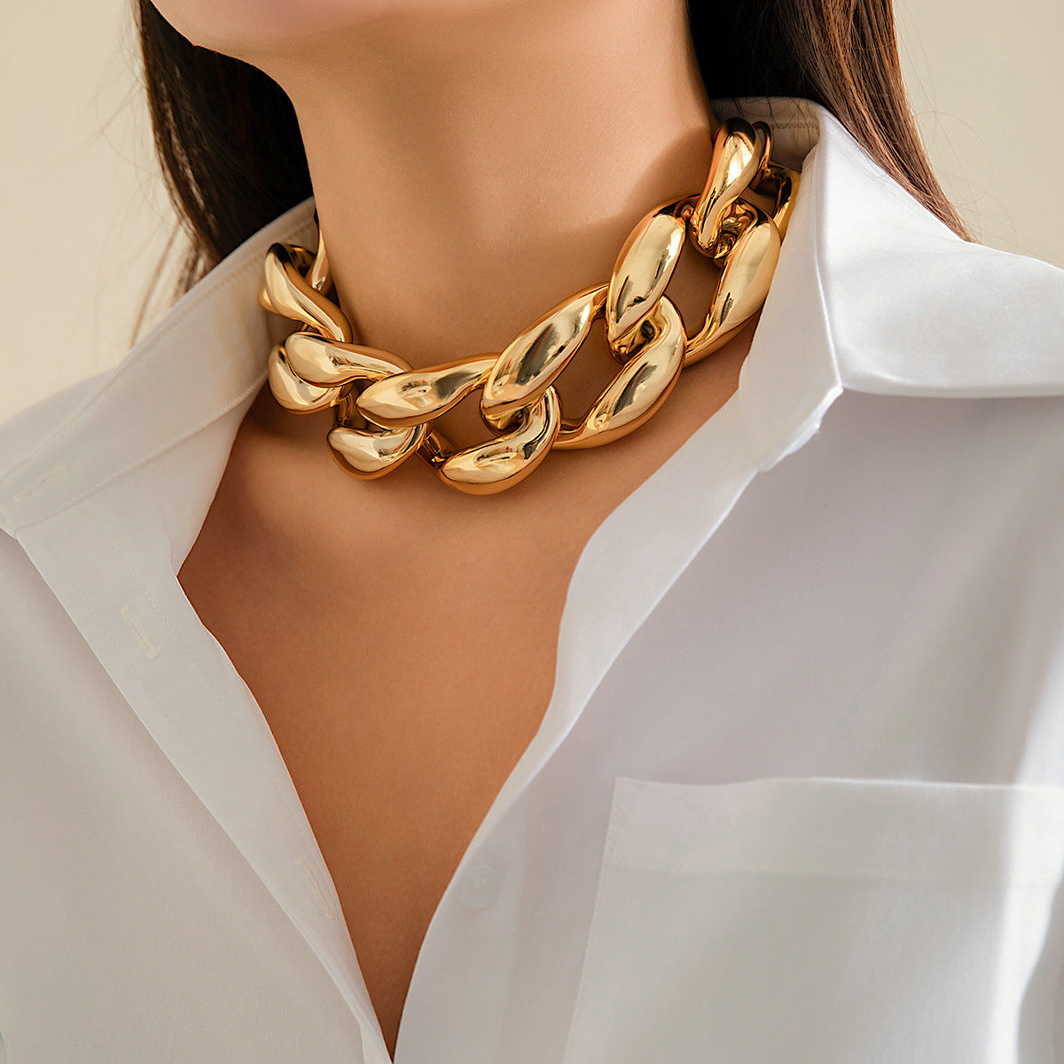 Chunky marquise-link chain necklace with polished finish - Vasder