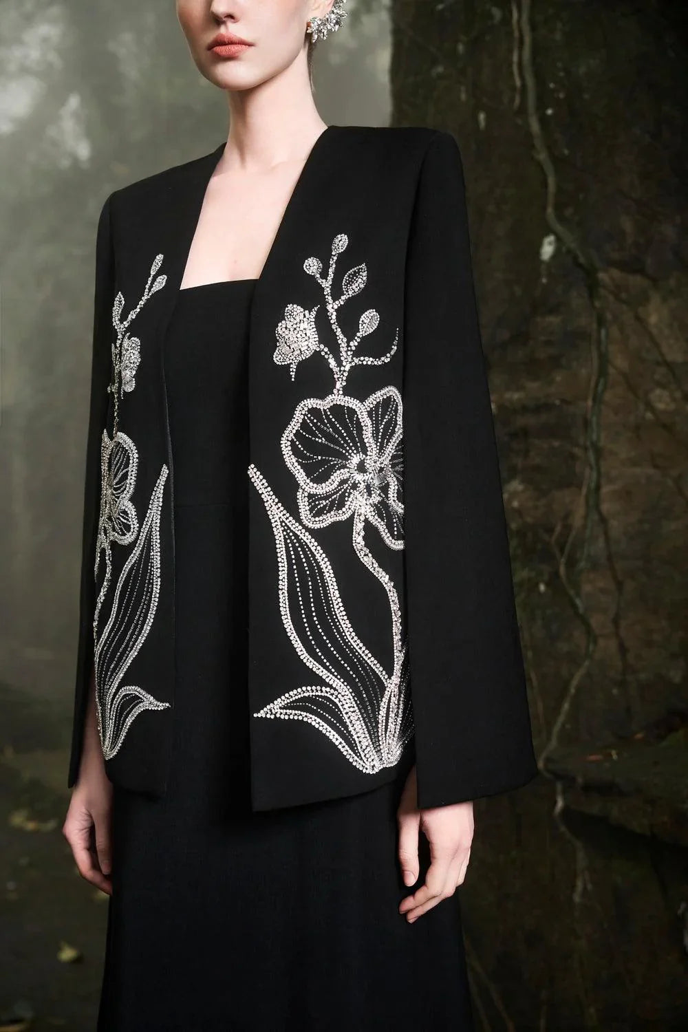 Strapless dress with floral embroidered cape - MIDNIGHT
