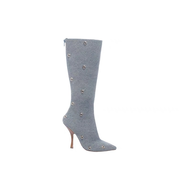 ruffled knee-high boots with metallic snap accents - Eenakshi