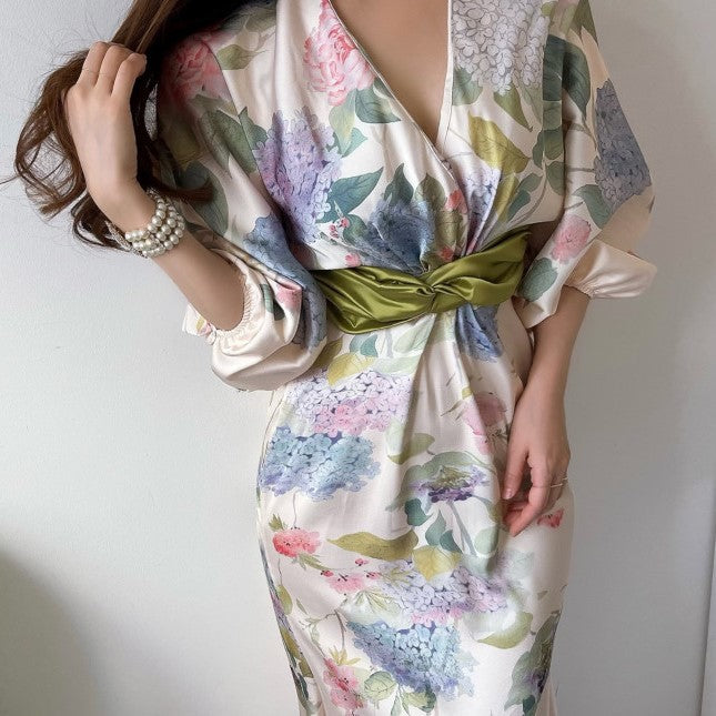 floral print satin gown with belted waist – retga