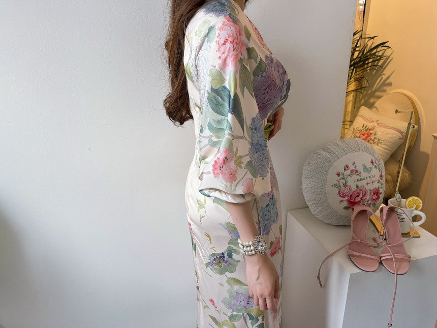 floral print satin gown with belted waist – retga