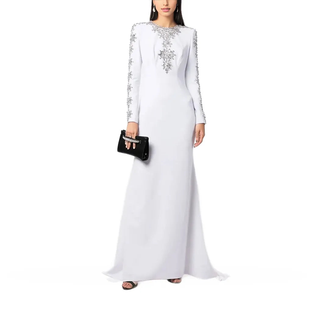 Embellished long-sleeve gown with fitted silhouette – Ziarre