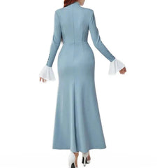 Two-tone gown with flared cuffs – Luran