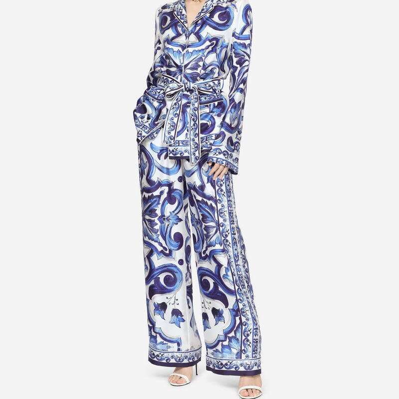 printed satin wide-leg suit with belted waist - Aevyrie