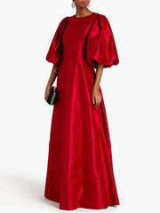 puff-sleeve satin gown in crimson – Tiarna