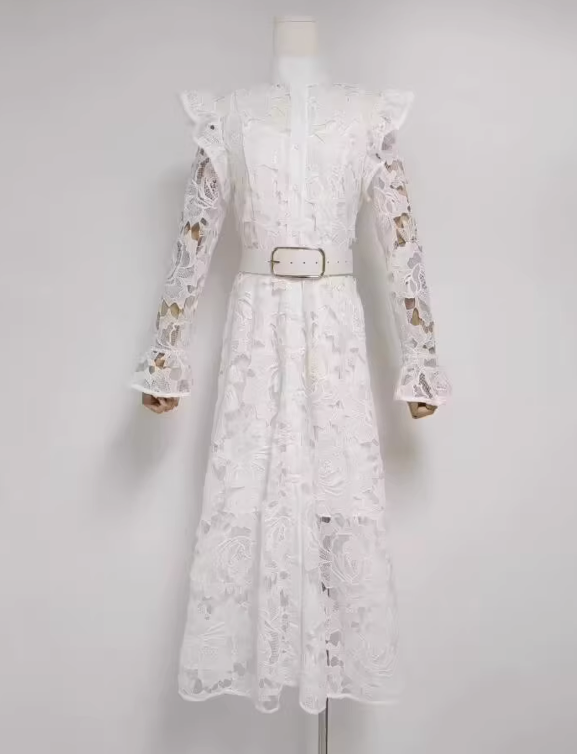 long-sleeve lace midi dress with belt – Tesoro
