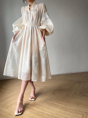 embroidered organza midi dress with puff sleeves – Elsabeth