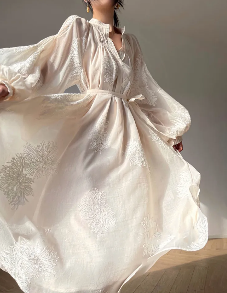 embroidered organza midi dress with puff sleeves – Feeiklig