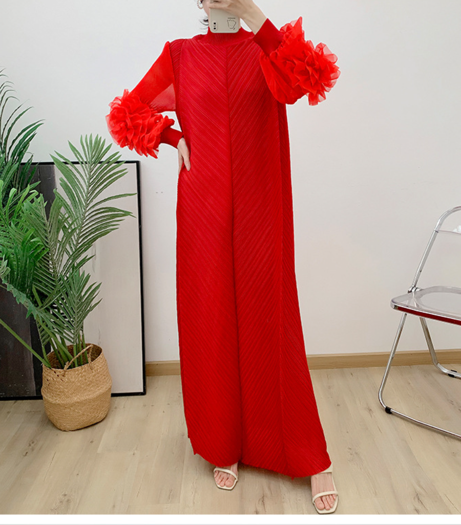 Pleated gown with 3D floral sleeves – Gerdie
