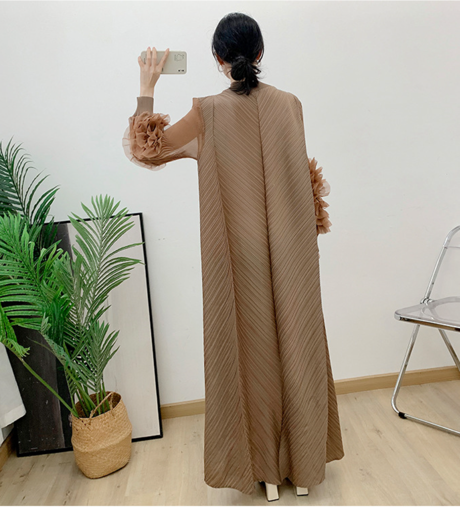 Pleated gown with 3D floral sleeves – Gerdie