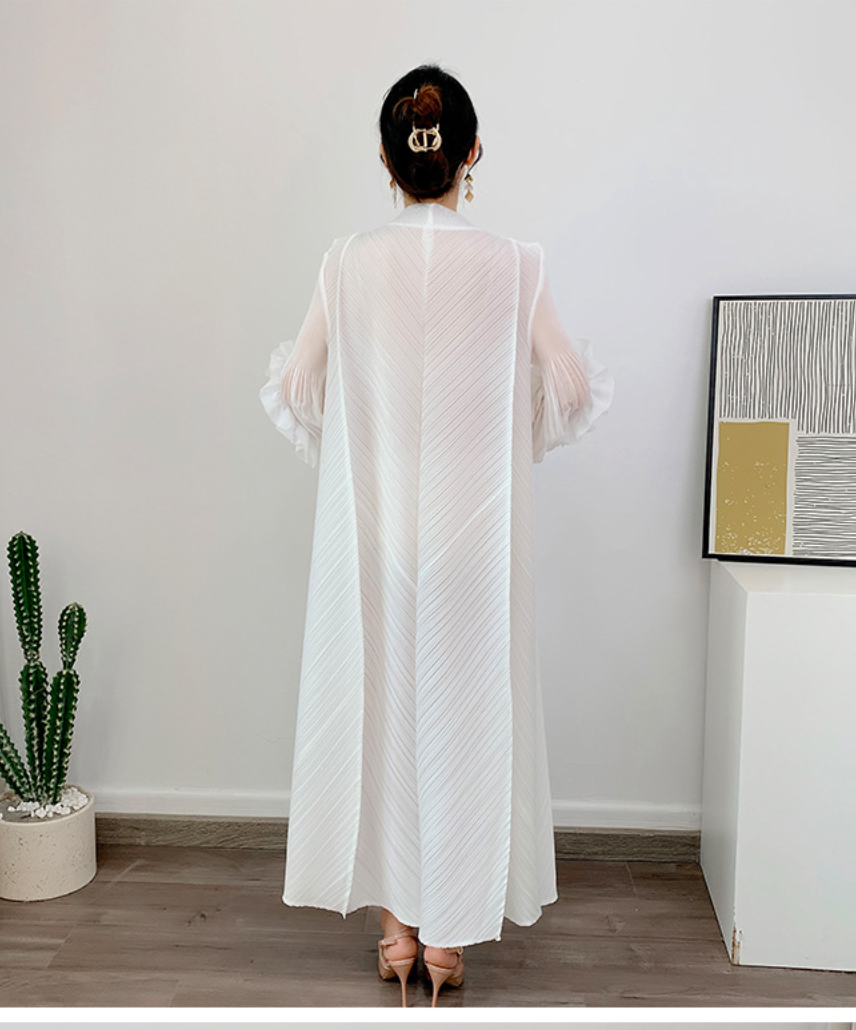 Pleated gown with 3D floral sleeves – Gerdie