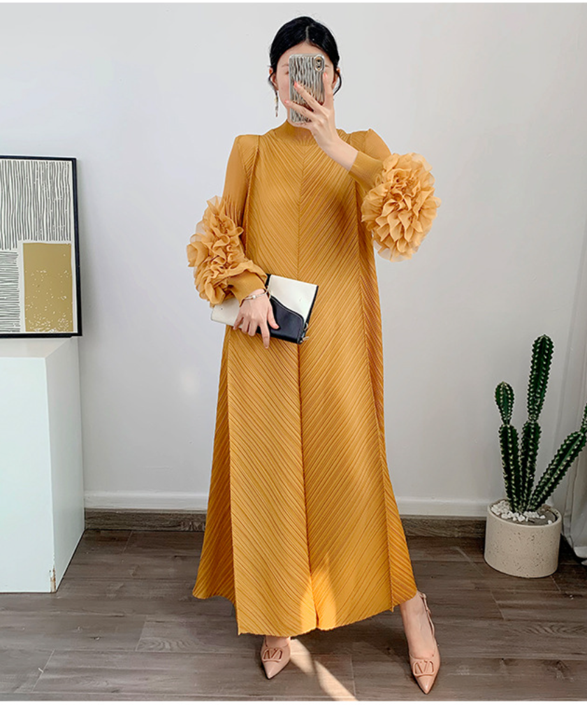 Pleated gown with 3D floral sleeves – Gerdie