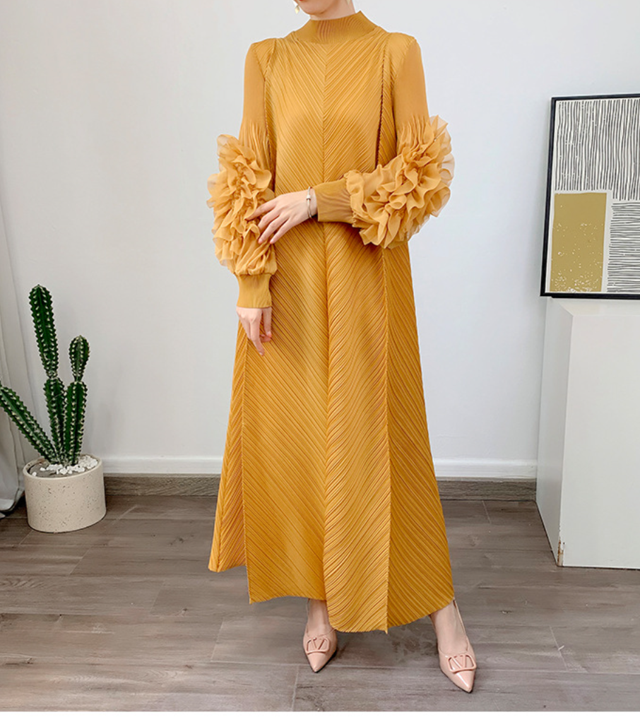 Pleated gown with 3D floral sleeves – Gerdie