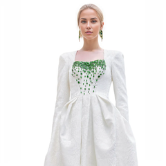 Embellished square-neck gown – Quren