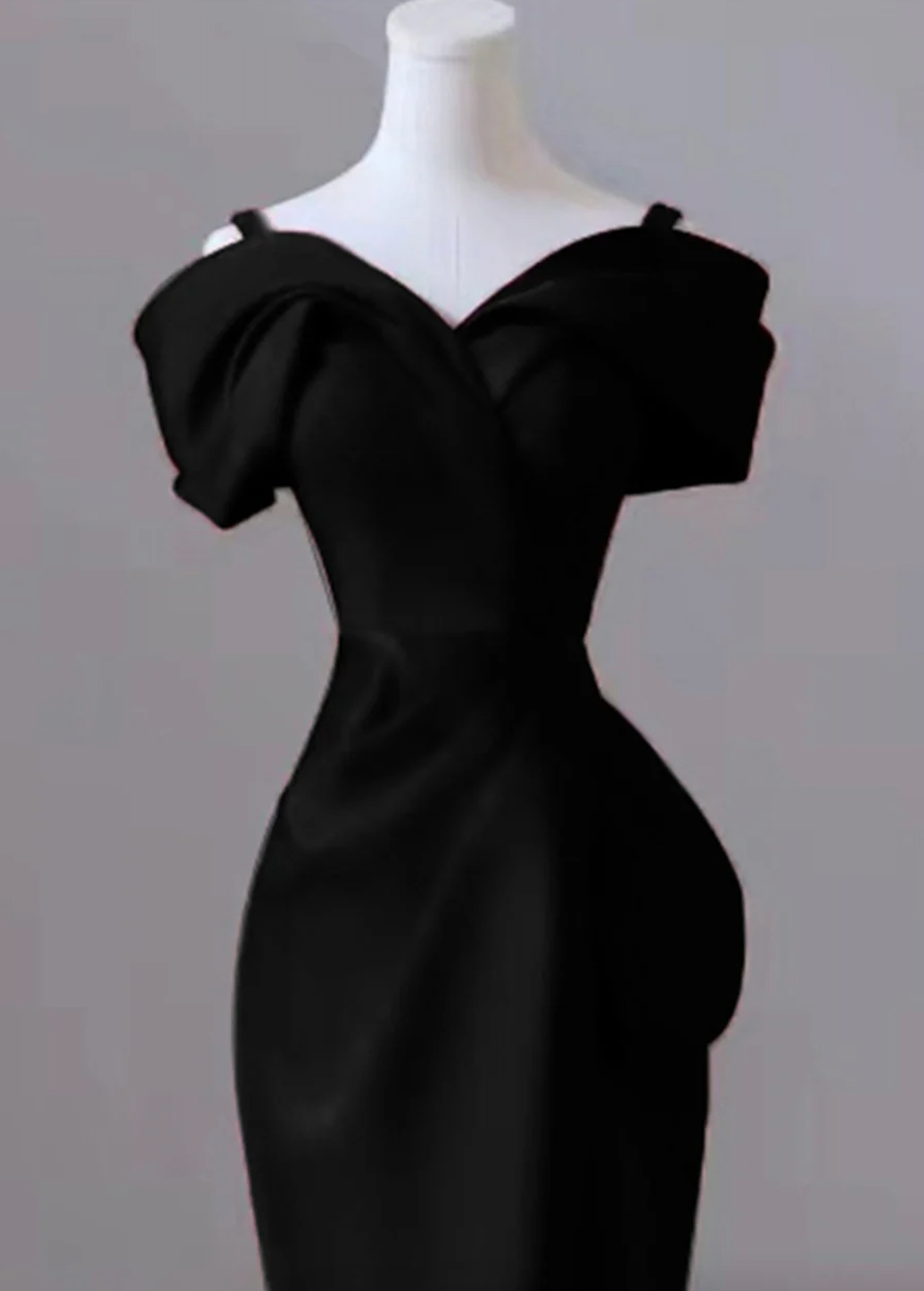 off-shoulder draped gown with bow detail – Hooly