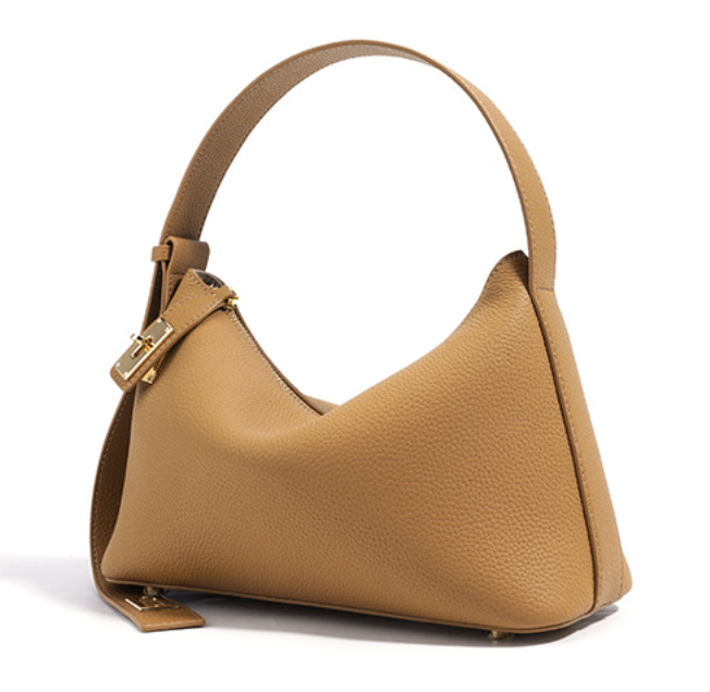 Sleek leather shoulder bag with bold hardware - Murti