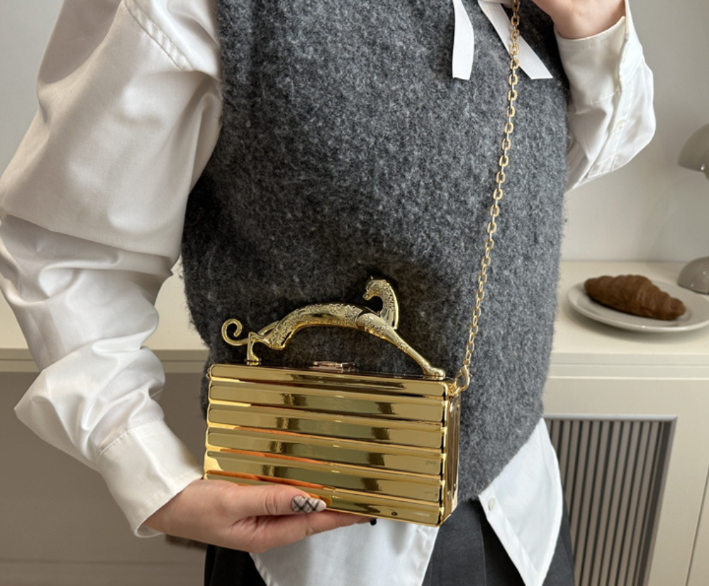 Metallic cat handle box clutch - Libry
