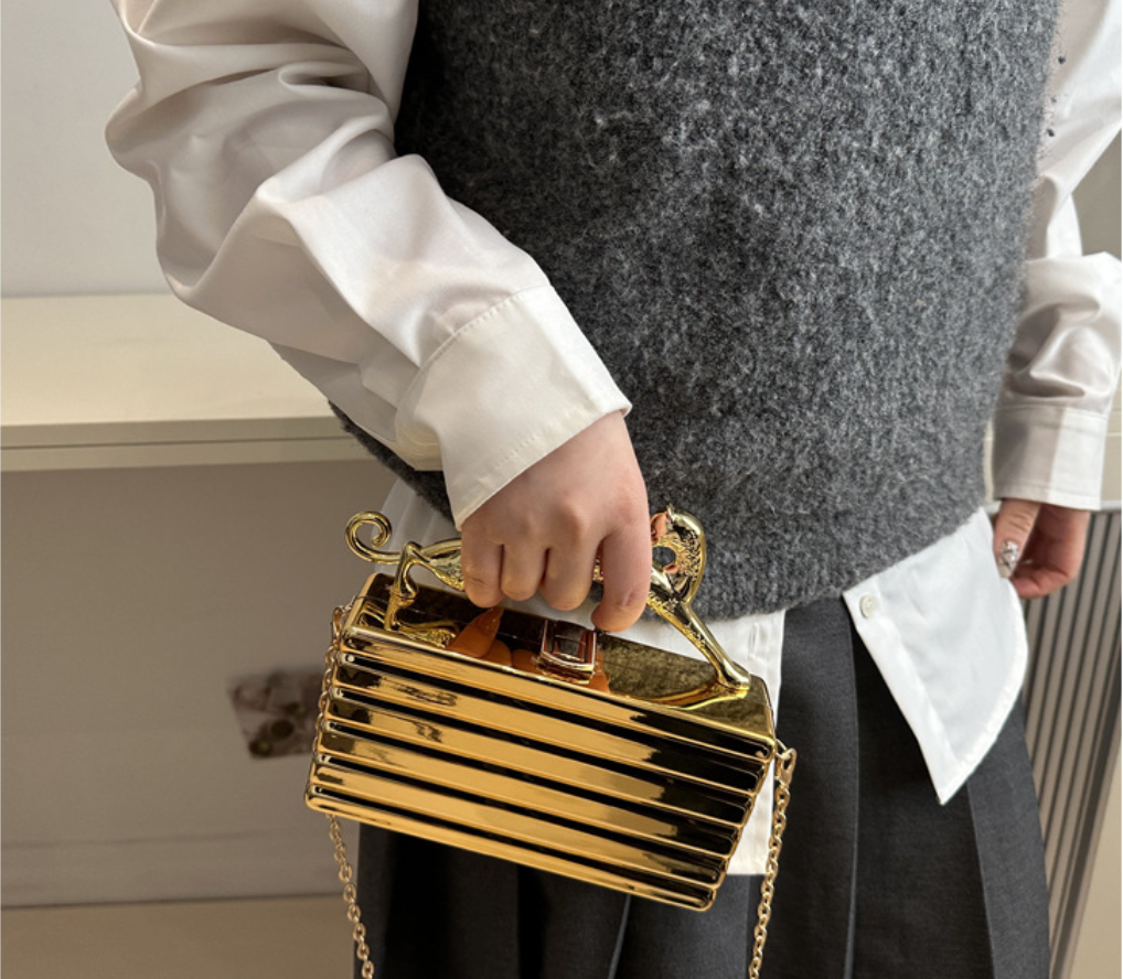 Metallic cat handle box clutch - Libry