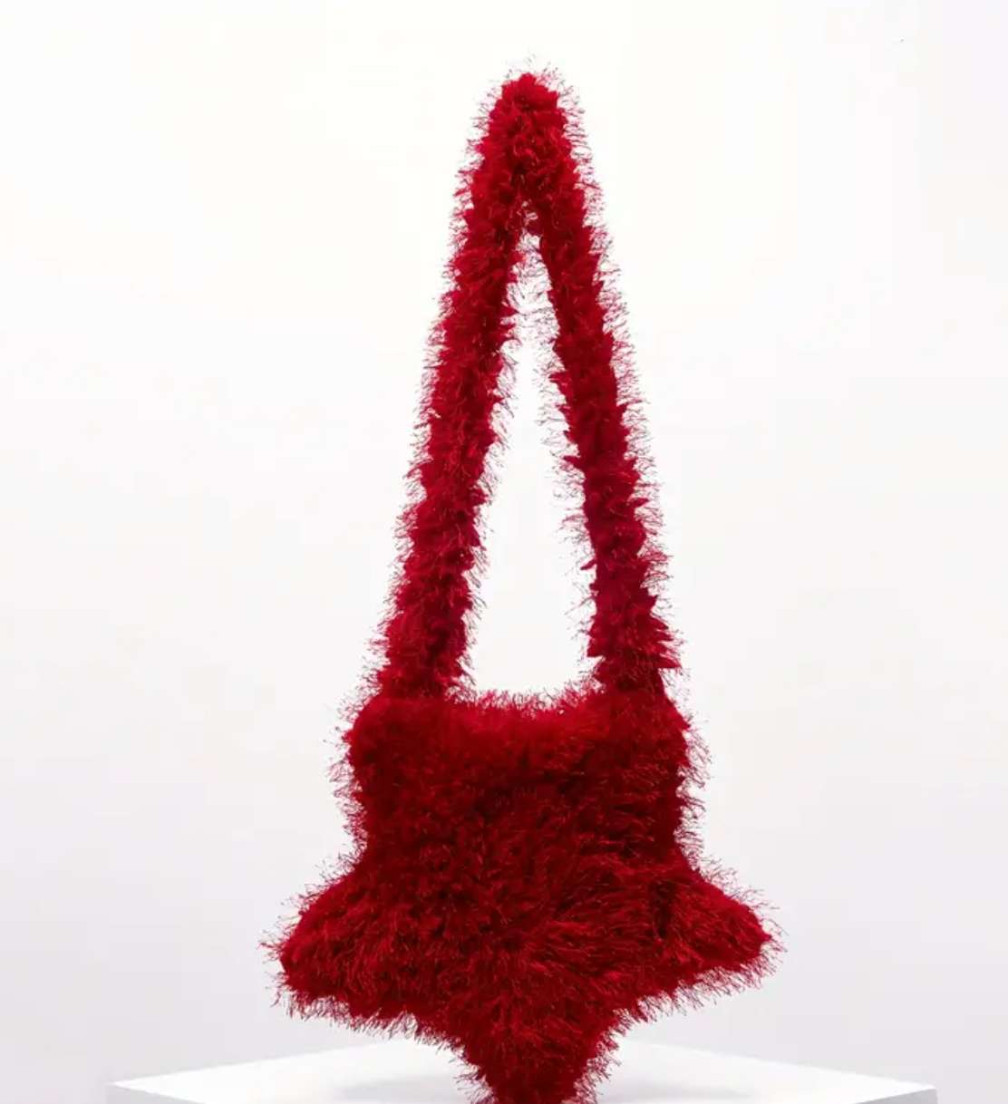 Star-shaped fuzzy shoulder bag with shaggy texture – Nunri