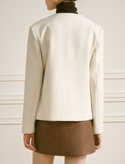 Two-piece structured jacket and sleeveless vest set - Sutdi