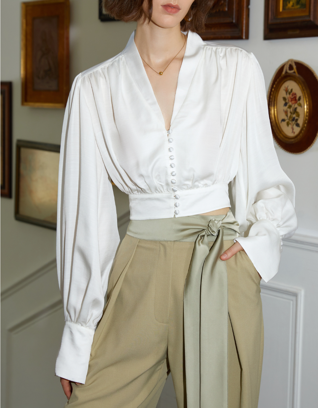 Long sleeve satin blouse with covered buttons - Nirnu