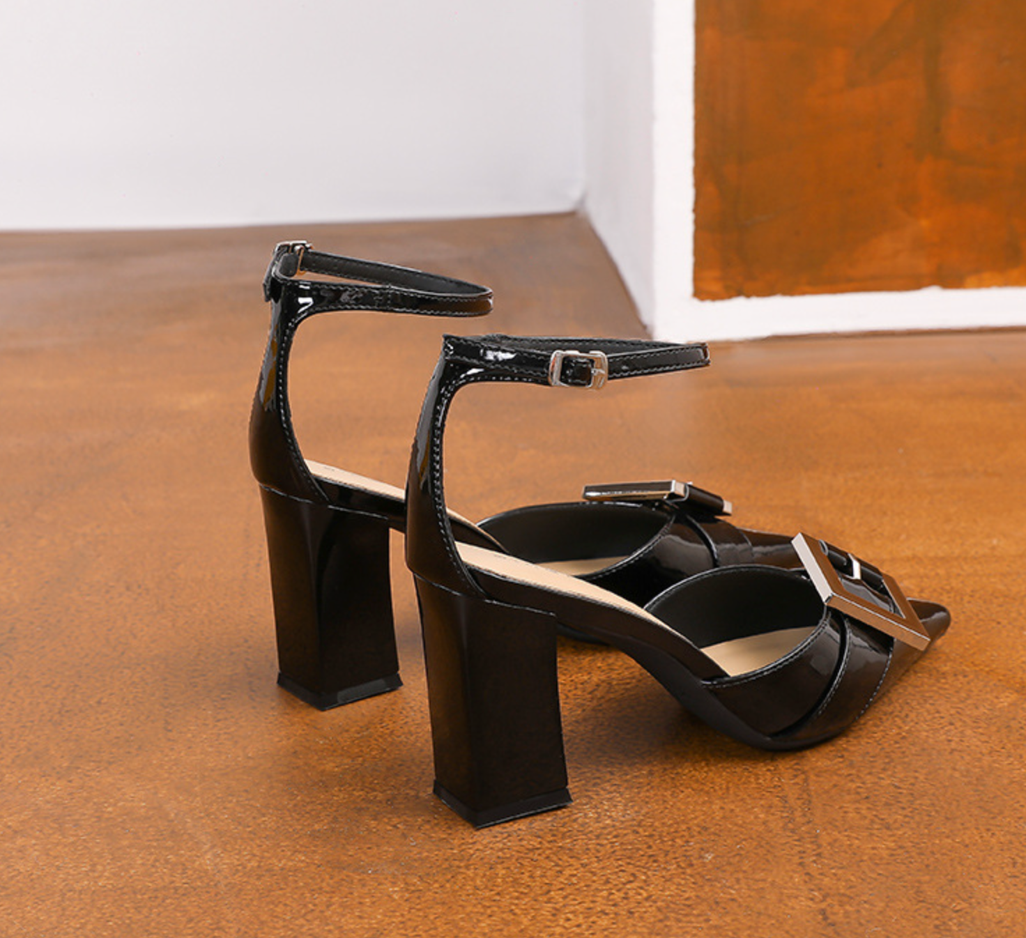 Patent Leather Block Heel Pumps with Buckle – CLAUDIA