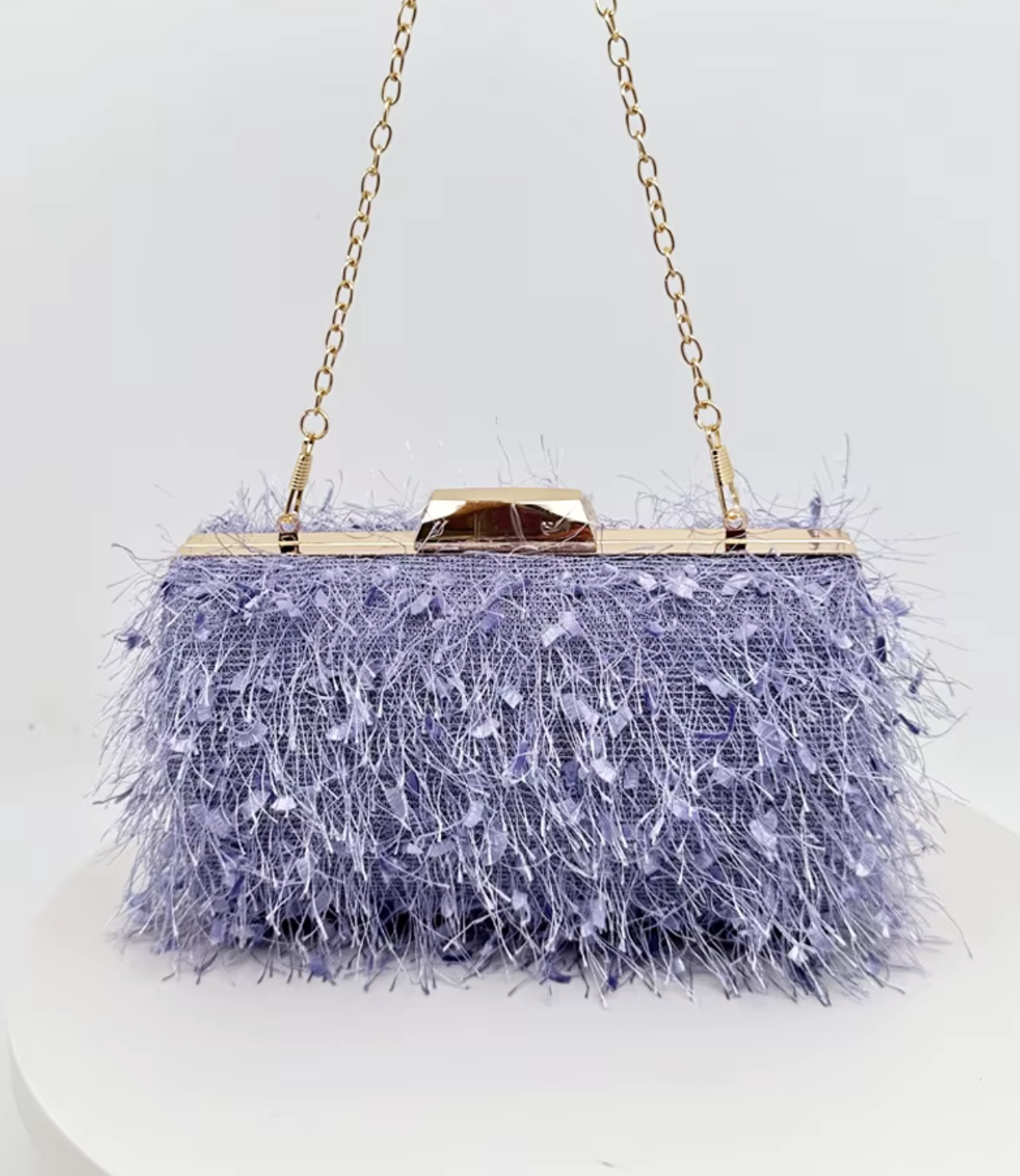 Feather-embellished box clutch with gold chain strap – SCOLE