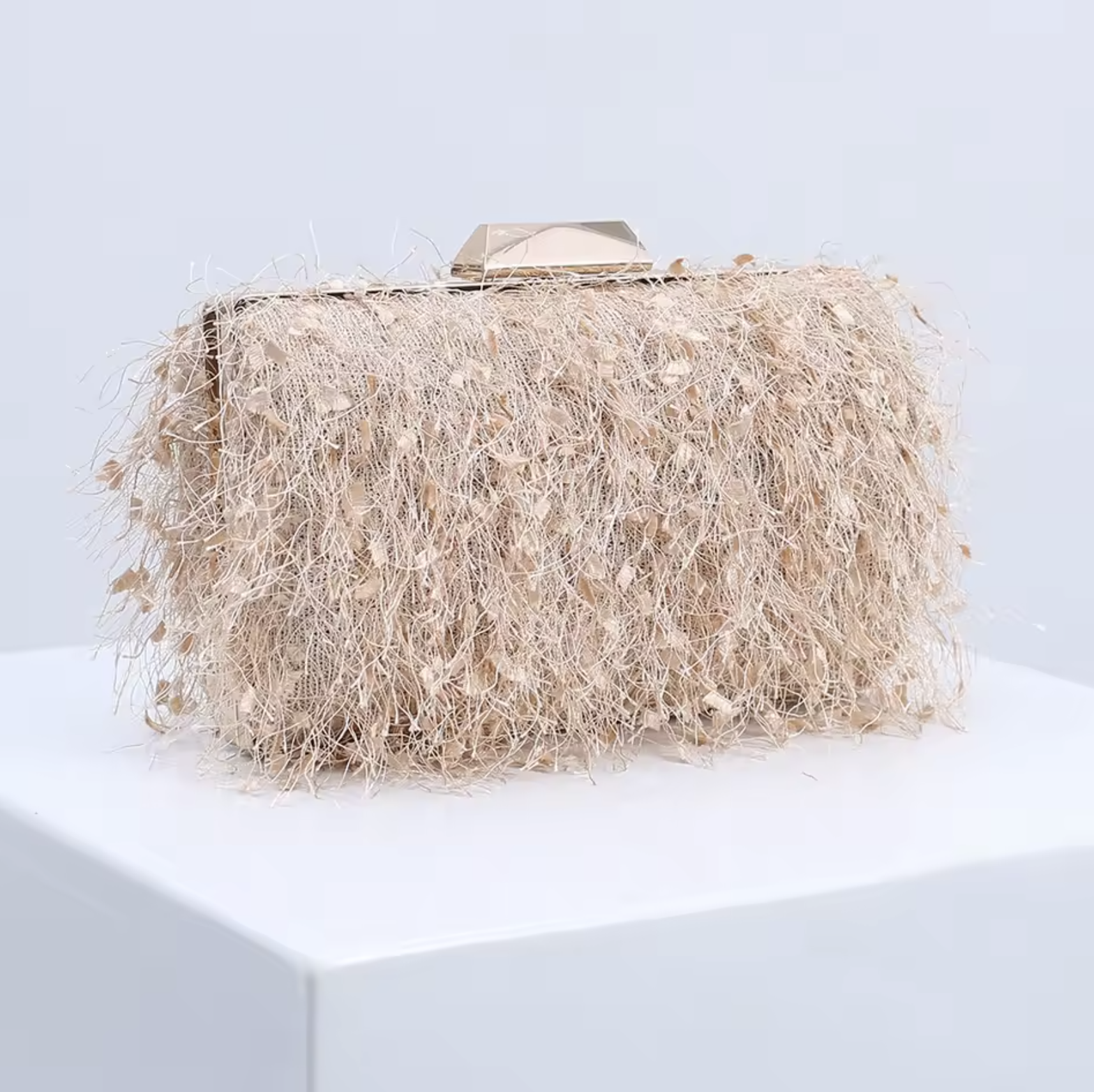 Feather-embellished box clutch with gold chain strap – SCOLE