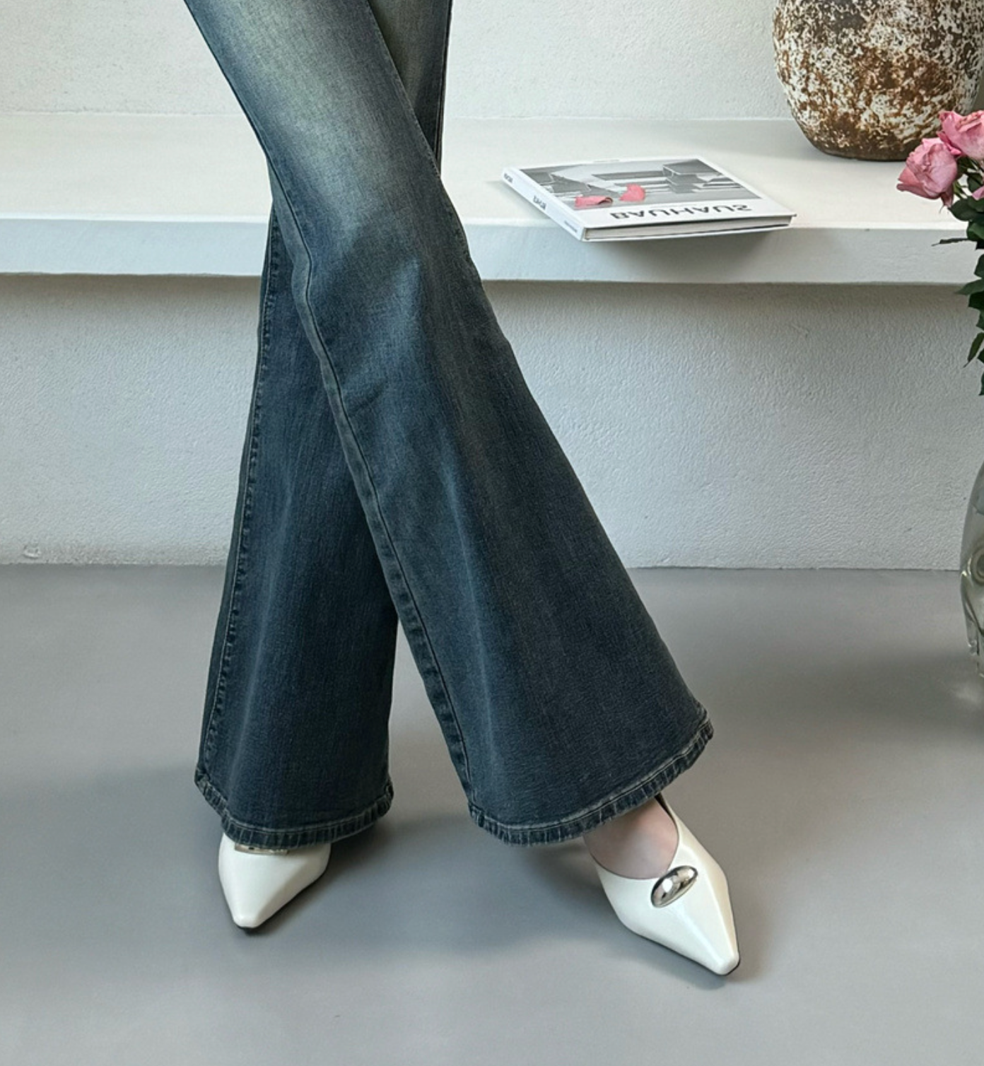 pointed toe leather mules with metallic dome detail – VORIN