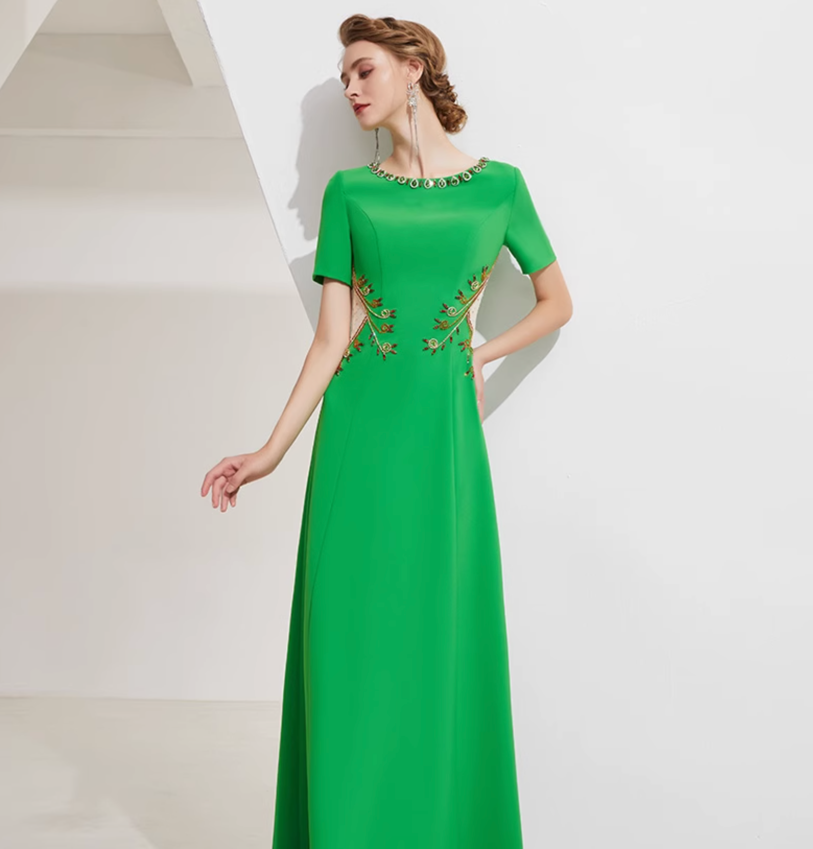 short sleeve A-line dress with crystal leaf appliqué - IVY