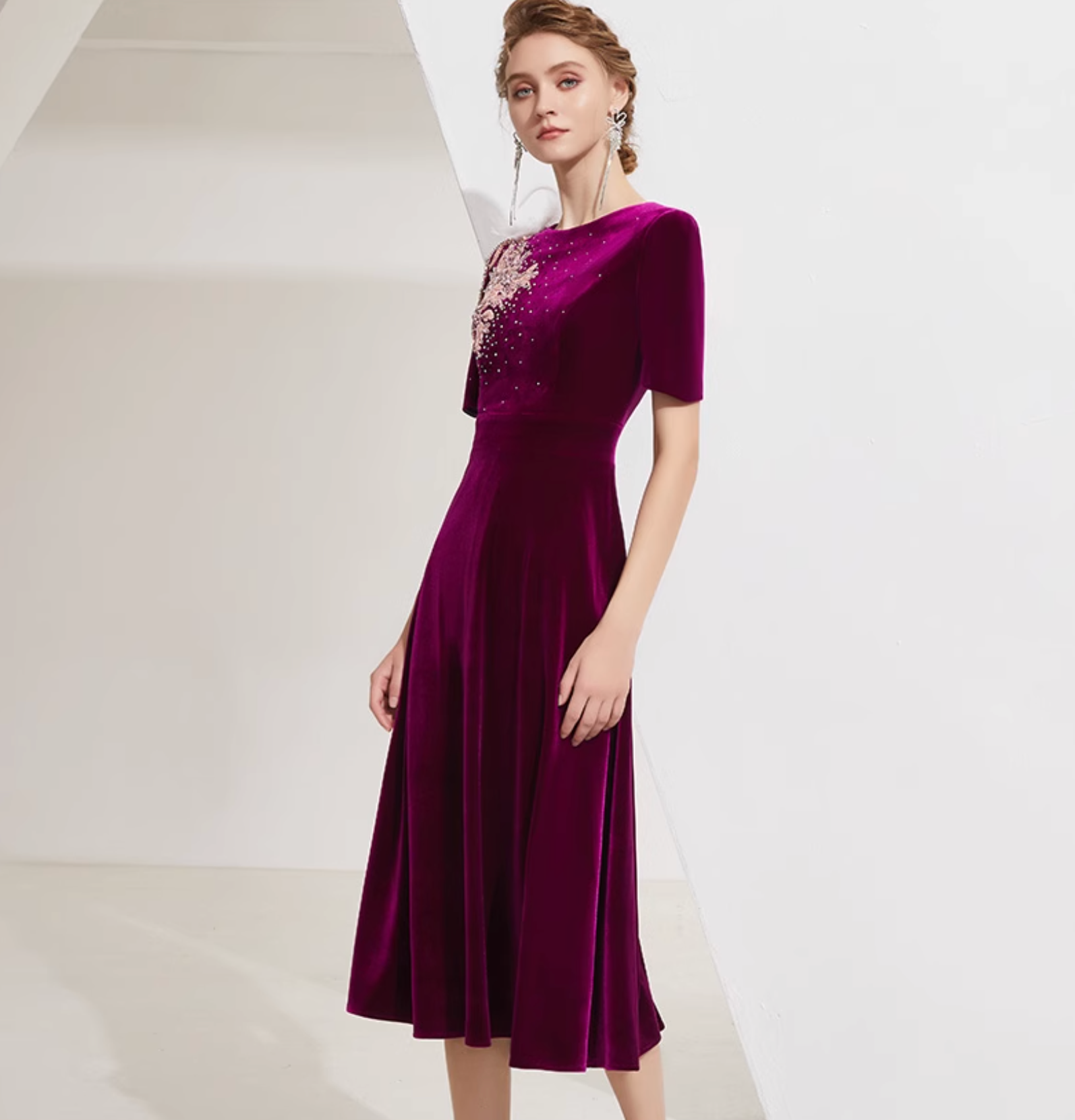velvet midi dress with floral bead embroidery – AURORA