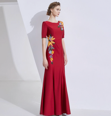 floral embroidered gown with pleated waist detail – MARIBEL