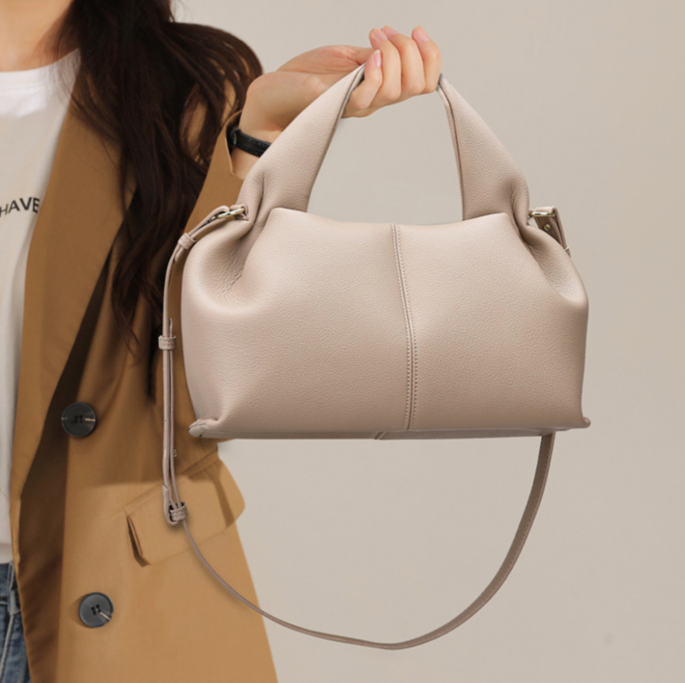 soft-structured hobo bag in black – ZARAÉ