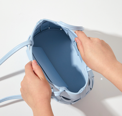 mini bucket tote with canvas lining – LINY
