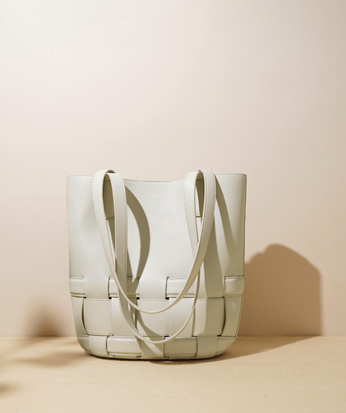 tall woven-hem tote bag – NOIR